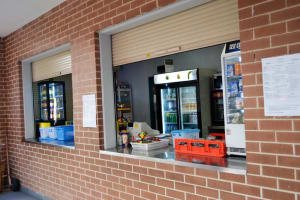 Diverse product range (5,000+ products), Outlet and Online Store #416