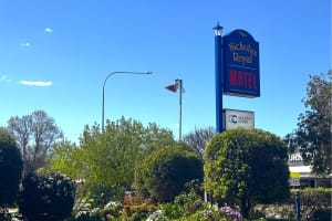 UNDER OFFER - Nicholas Royal Motel, Hay NSW - 1P0535