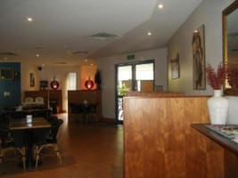 EMERALD TWIN CINEMAS & BOGEYS COFFEE SHOP