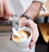 Thriving Bayside Café – Strong Profits, Day Trade Only, Prime Location