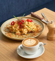 Thriving Bayside Café – Strong Profits, Day Trade Only, Prime Location