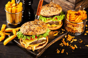 Licensed Burger Bar & Mexican Cuisine, Takeaway- Prime Corner Location- Low Rent  Huge Upside