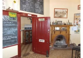 FREEHOLD COUNTRY HOTEL and RESIDENCE -