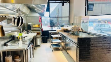 Fully Fitted Modern Pizzeria with Premium Fit-Out