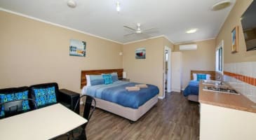LEASEHOLD - BIG 4 Cabin Park Hay, NSW - 1P0183