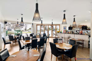 Profitable Waterfront Restaurant – High-End Hospitality Venue