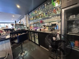 ​Asian Cafe Restaurant Near Clayton | Shop Size 150m2, Seating 80