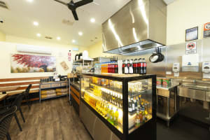 LEASEHOLD - Oppy`s Pasta, Albury NSW - 1P0545