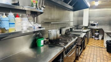 Well-Established Country Hotel in the Heart of Colac
