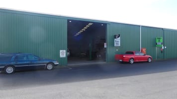 CAR REPAIR & SERVICING BUSINESS BENDIGO HIGH PROFILE INDUSTRIAL LOCATION