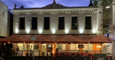 PRIME LYGON STREET HOSPITALITY OPPORTUNITY  HIGH TURNOVER, FULLY RENOVATED