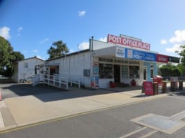 Burnett Heads Post and News (SP2522)