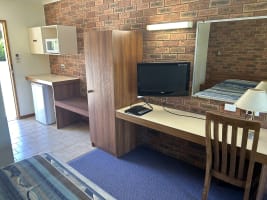 A WELL PRESENTED MOTEL BUSINESS READY FOR FURTHER GROWTH - 521ML