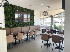 Townsville Pizzeria Bar & Grill