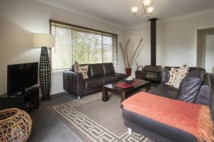 Boutique Freehold Accommodation Offering Income and Lifestyle in Healesville