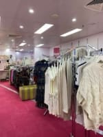 Thriving Fashion Boutique A Community-Focused Social Hub