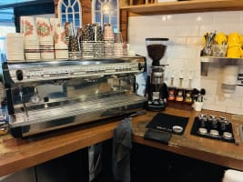 CHARMING ESTABLISHED CAFE FOR SALE