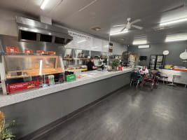 Coffee Shop/Café  + Adjoining Dining room + 1 BR unit  in Barellan.