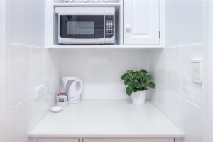 ACCOMMODATION BUSINESS IN PARADISE - PRIME LOCATION - NORTH OF NOOSA HEADS