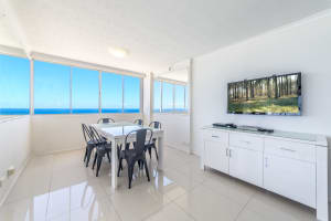 Absolute Beachfront Surfers Paradise $410k Net Profit - ID 9239