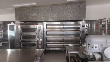 Cafe Bakery taking close to $1 Million Including Freehold