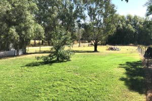 FREEHOLD - Whorouly Hotel, VIC - 1P0573