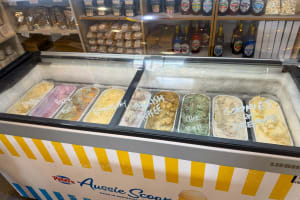UNDER CONTRACT - King Valley Popcorn Cafe & Ice Creamery, Glenrowan - 1P0571