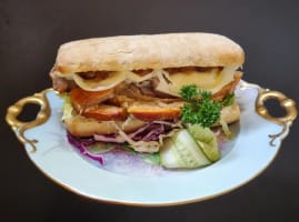 Inner-SE Melbourne Café with 15 Years of Successful Trade