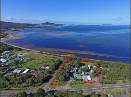 Picturesque WATERFRONT VILLAS & COTTAGES FOR SALE [ in the beautiful Port City of Albany ]  - Inc...