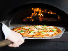 High-End Restaurant for Sale | Licensed | Strong Turnover & Long Lease [2508041]