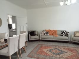 Freehold licensed Cafe / Restaurant with lifestyle