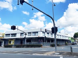 THRIVING SUNSHINE COAST HOTEL - 138HL