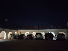 Radekas Downunder Motel