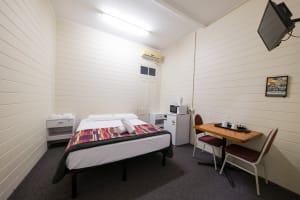 Grand Central Hotel Proserpine