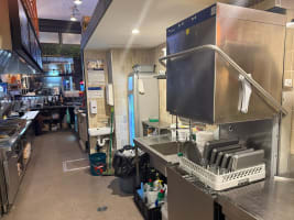 Inner-City Burger Bar – Prime Corner, Turnkey Opportunity