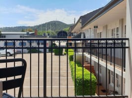 PERFORMING FREEHOLD MOTEL OFFERING WITH UPSIDE & LONG-TERM CAPITAL GROWTH - 1258MF