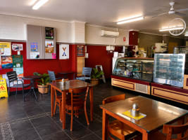 No Ingoing Opportunity Cafe Bakery Do Your Own Business Rent $350+gst+og weekly New Lease