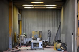 Large-Scale Sandblasting Facility With Freehold