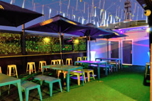 Night club / Pub with full commercial kitchen / Must be sold - Put in an Offer!