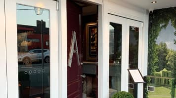Refined Restaurant and Cocktail Bar – Balwyn, Melbourne, VIC