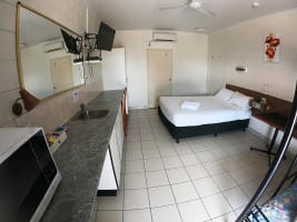 Strategic Investment Holding Gateway To Success In Hospitality! - 2016MI