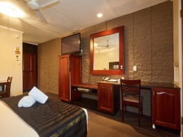 MONEY MAKING LEASEHOLD BUSINESS OPPORTUNITY WITH SECURE LEASE, MACKAY - 2903ML