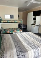 24 - ROOM REGIONAL MOTEL - NSW
