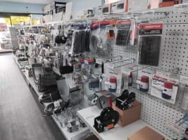 Vendor Finance  Thriving Auto Parts St Helens L/H $100,000+SAV Busy & Profitable Freehold Available
