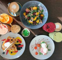 Lumos Café Restaurant