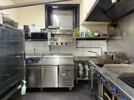 Flinders Rest Hotel - Main Highway 1 location - Freehold & Business