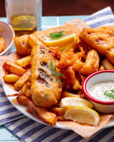 Long running busy Fish n Chips shop on busy road in Bentleigh East