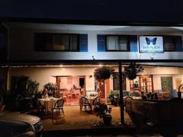 Highly regarded a la carte dining establishment