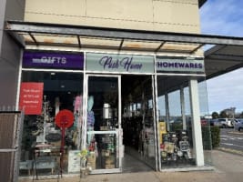 Gift and Homewares - Assets & Assignment of lease Sale Moorabbin DFO (JASIWR2651)