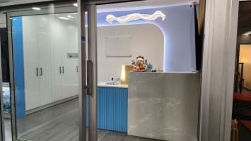 ID: 243 Beauty Salon in prime corner position at Cabramatta with over $200K in fitout